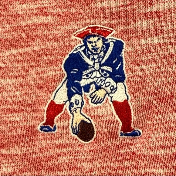 Antiqua | Heather Red Pullover New England Patriots Sweatshirt old school logo - Picture 6 of 9